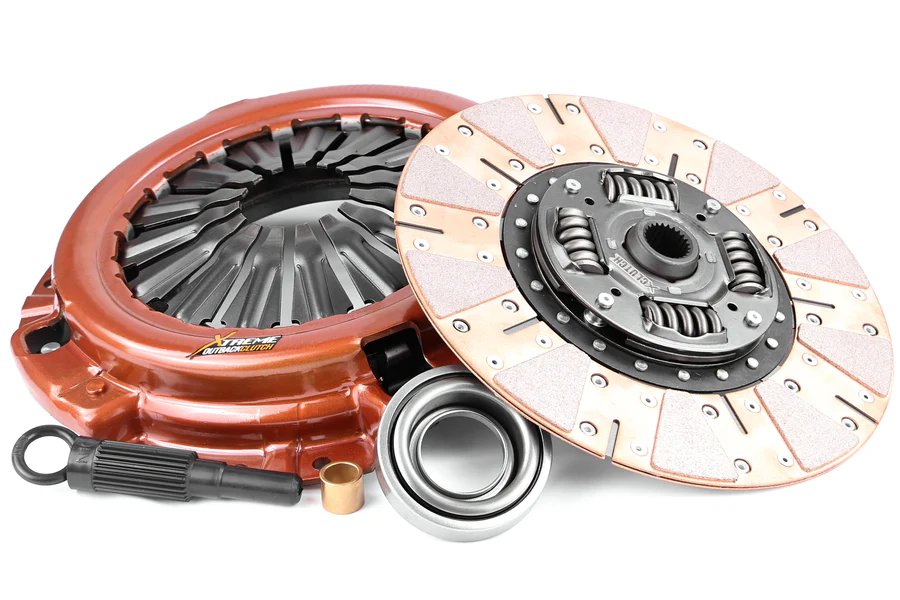 How to Choose Your Xtreme Outback Clutch Kit Xtreme Outback dual friction clutch kit for Landcruiser showing heavy duty components and specifications